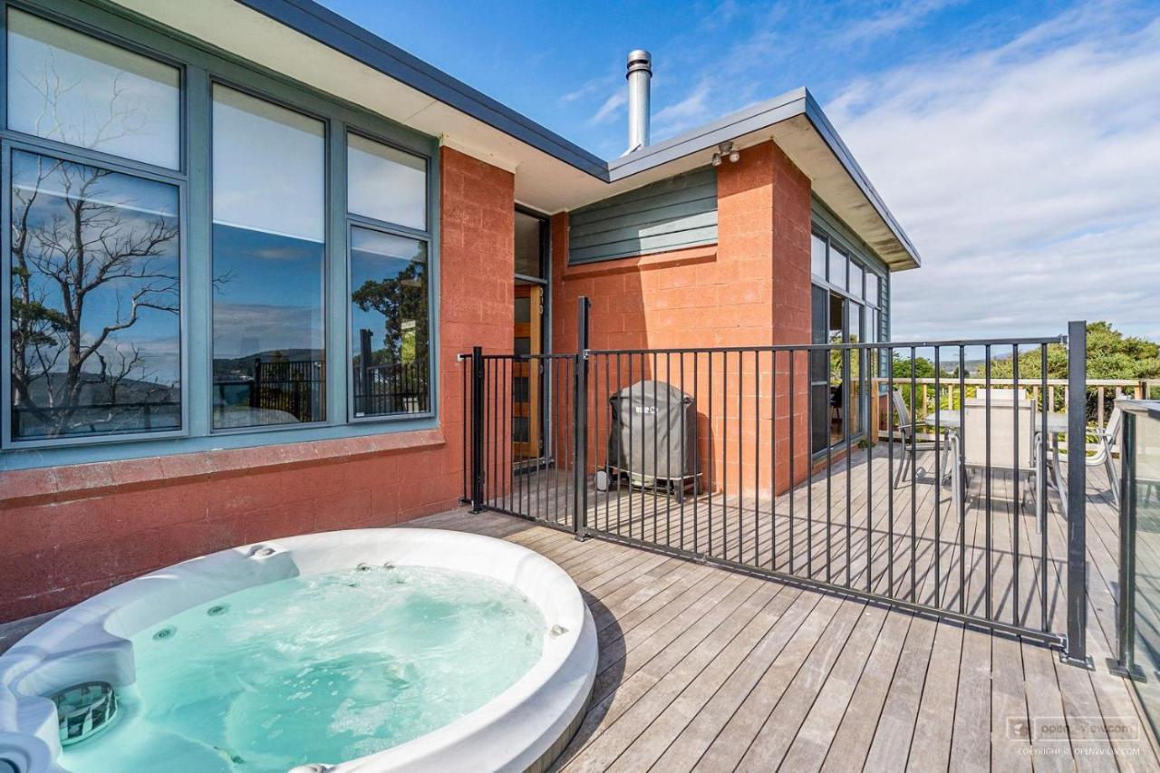 The Beach House- Private Jacuzzi And Wood Fire! Dover Экстерьер фото